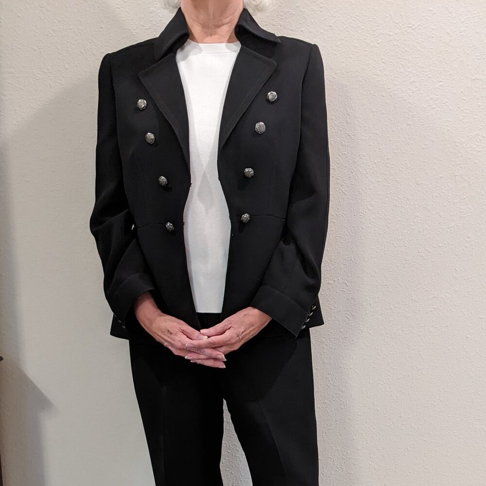Tahari winter weigiht business suit